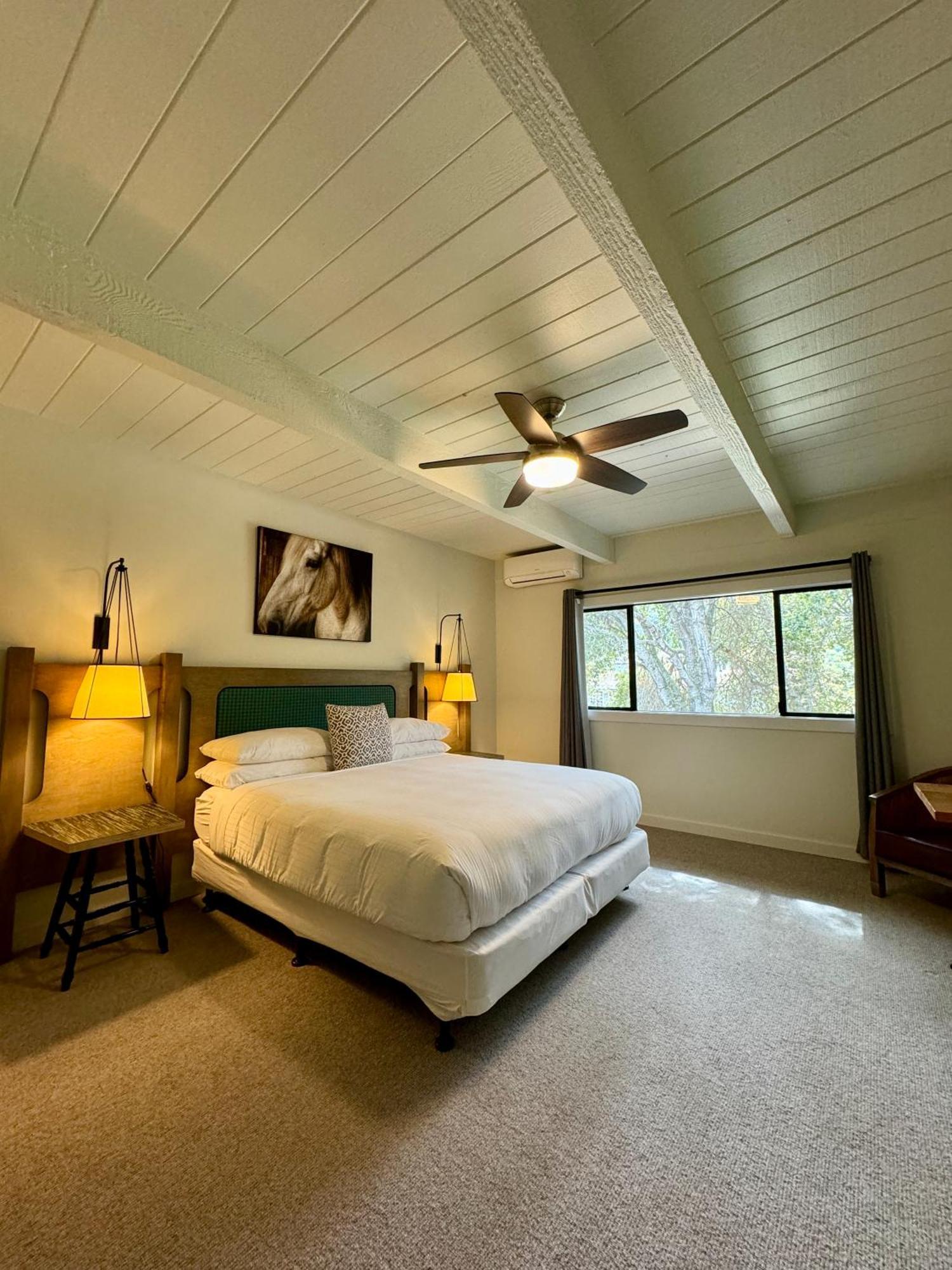 Hidden Valley Inn Carmel Valley Phòng bức ảnh